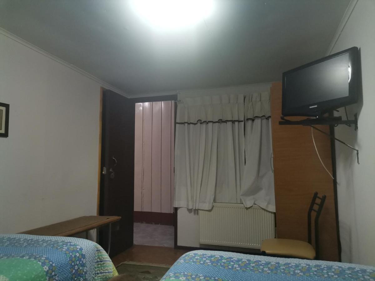 Hostal Bernardita Puerto Natales Buitenkant foto