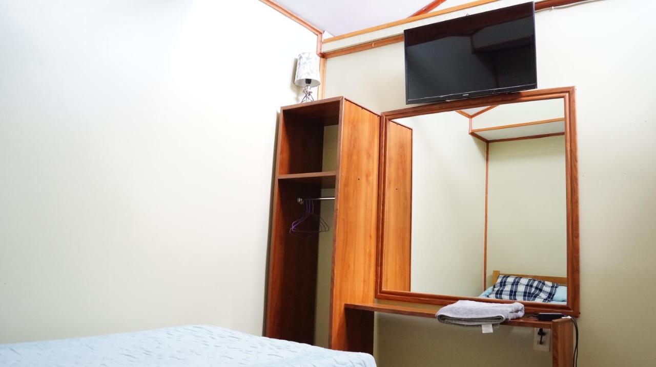 Hostal Bernardita Puerto Natales Buitenkant foto